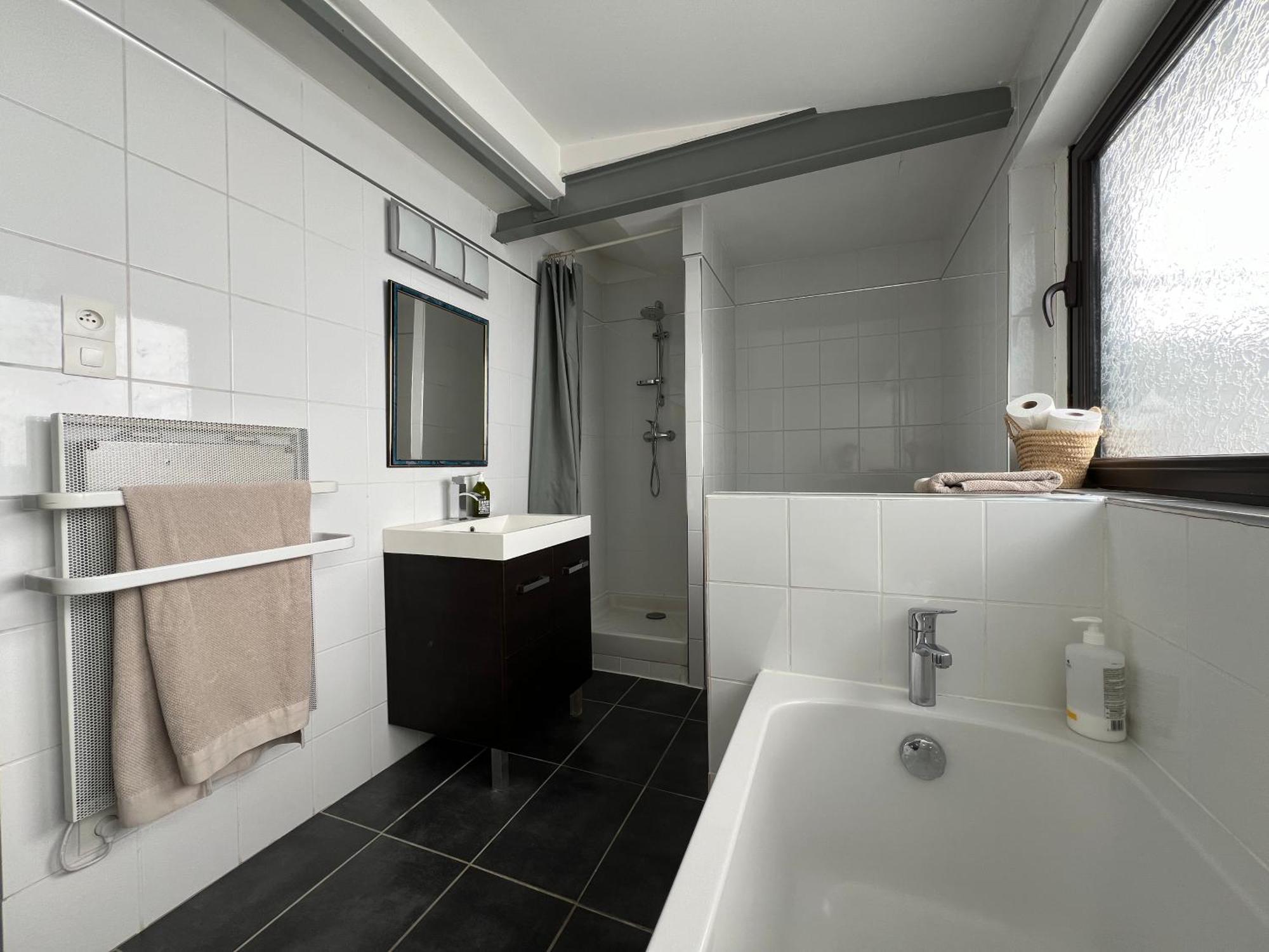 Narbonne Centre 3 Chambres, Patio Prive, Garage, Linge Et Menage Inclus المظهر الخارجي الصورة
